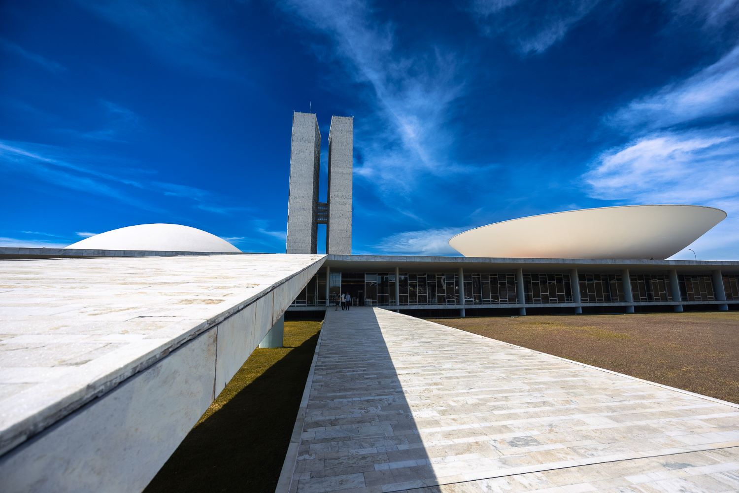 Governador de SC critica decisão que atinge três dos deputados mais votados de SC