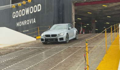 Carros de até R$ 1 milhão desembarcam em Itajaí