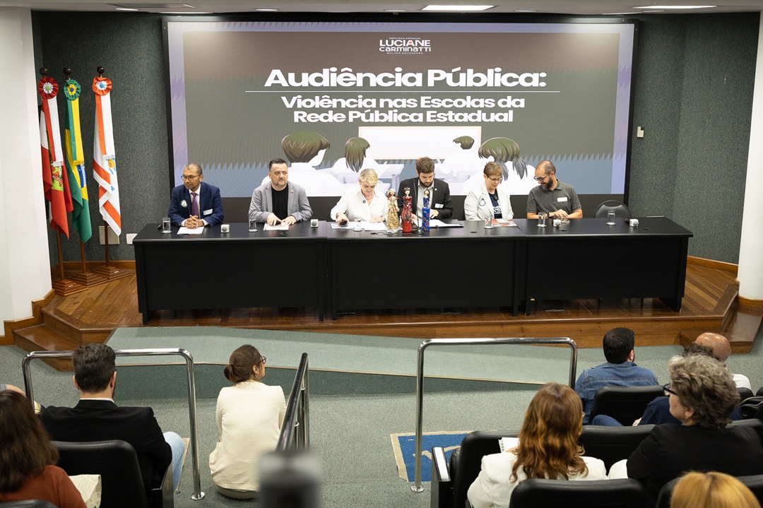 Violência contra professores cresce na rede estadual e Alesc discute soluções em audiência pública