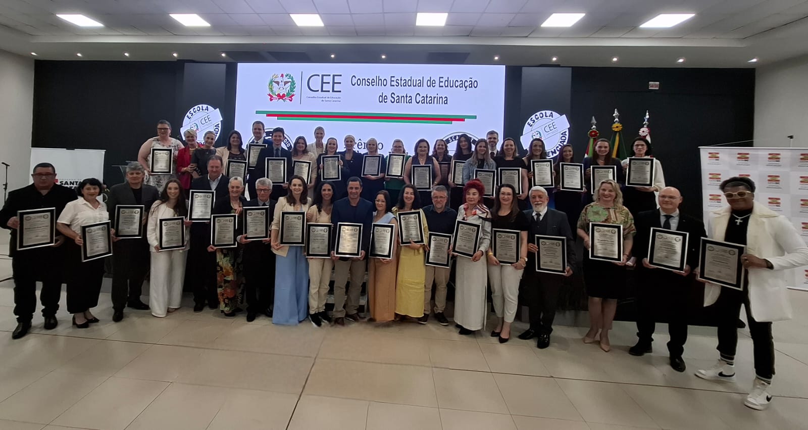 Conselho Estadual entrega o Prêmio Educador Elpídio Barbosa em noite em que a Educação Catarinense é destaque