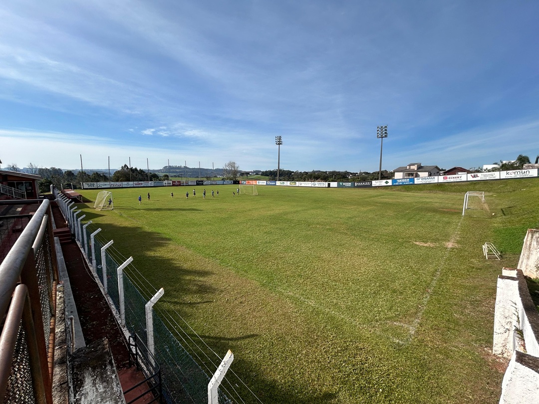 Clássico dos Tricolores define vaga nas quartas do Estadual de Amadores neste domingo (03)