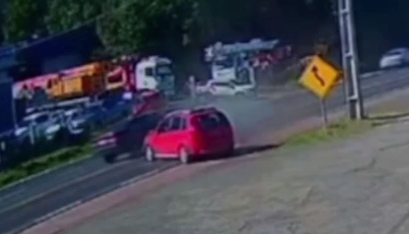 Dois veículos se envolveram no ocorrido (Foto: Divulgação)