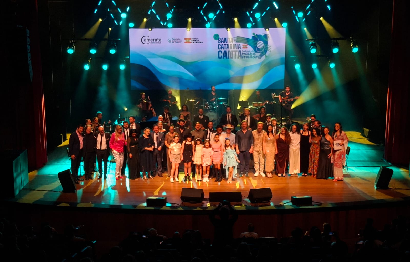 Santa Catarina Canta 2025 conhece os finalistas da Grande Florianópolis