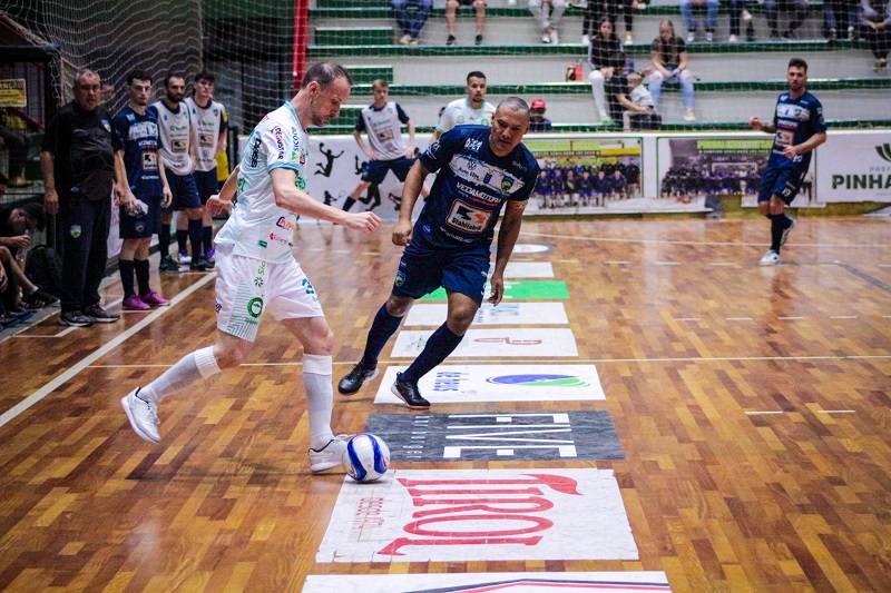 Pinhalense Futsal Zagonel pega a estrada para enfrentar Rio do Sul