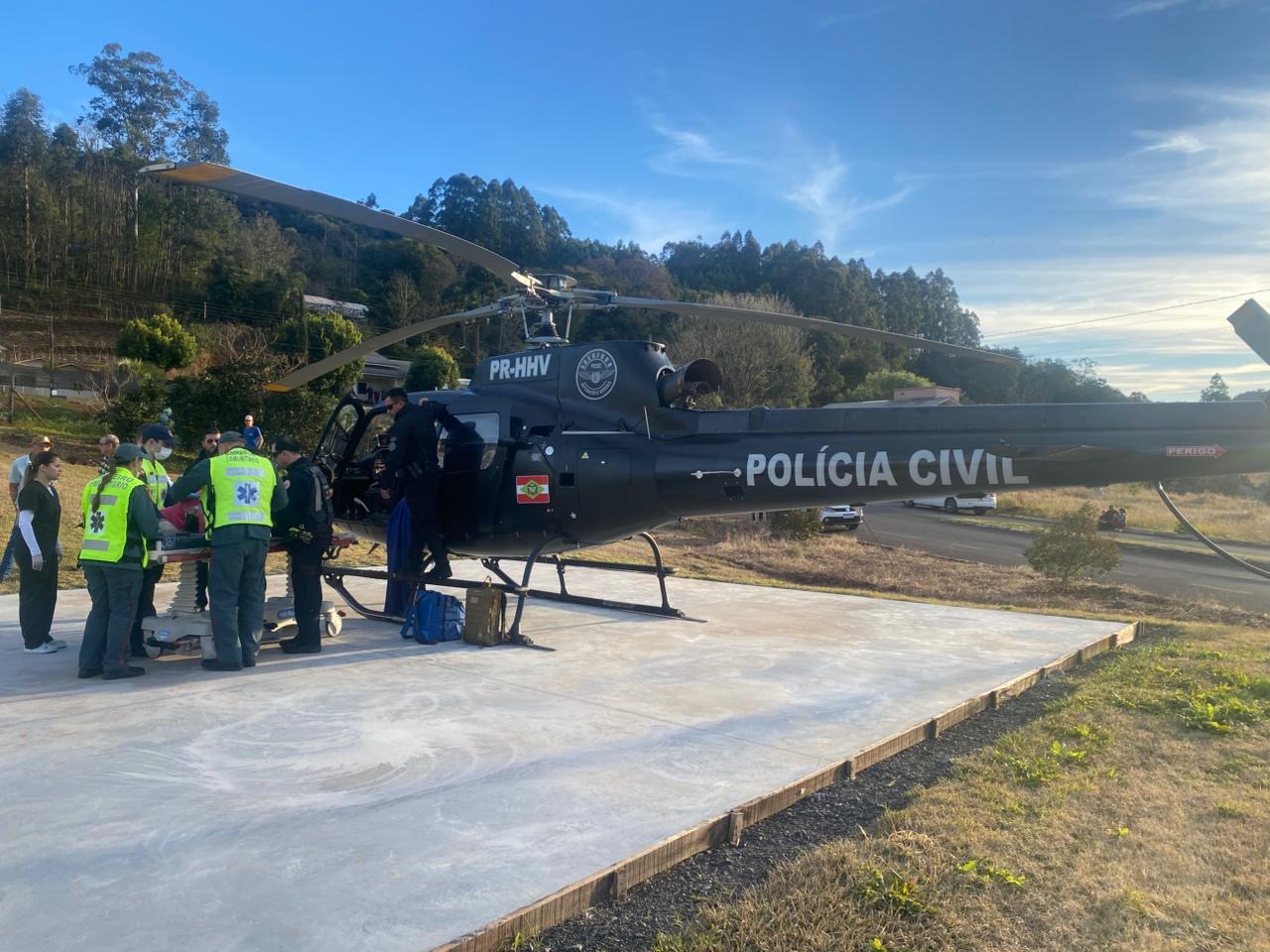Aeronave transferiu o menino (Foto: Divulgação )