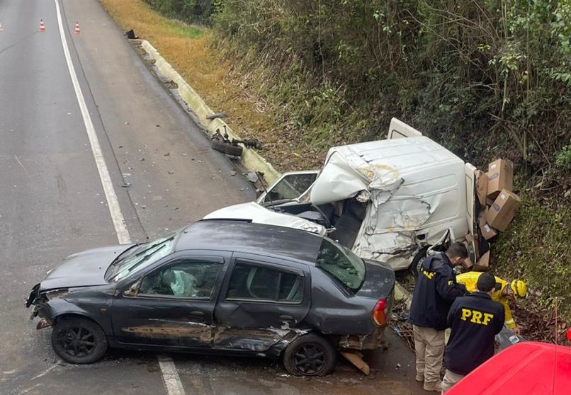 Batida violenta mata motorista no Oeste