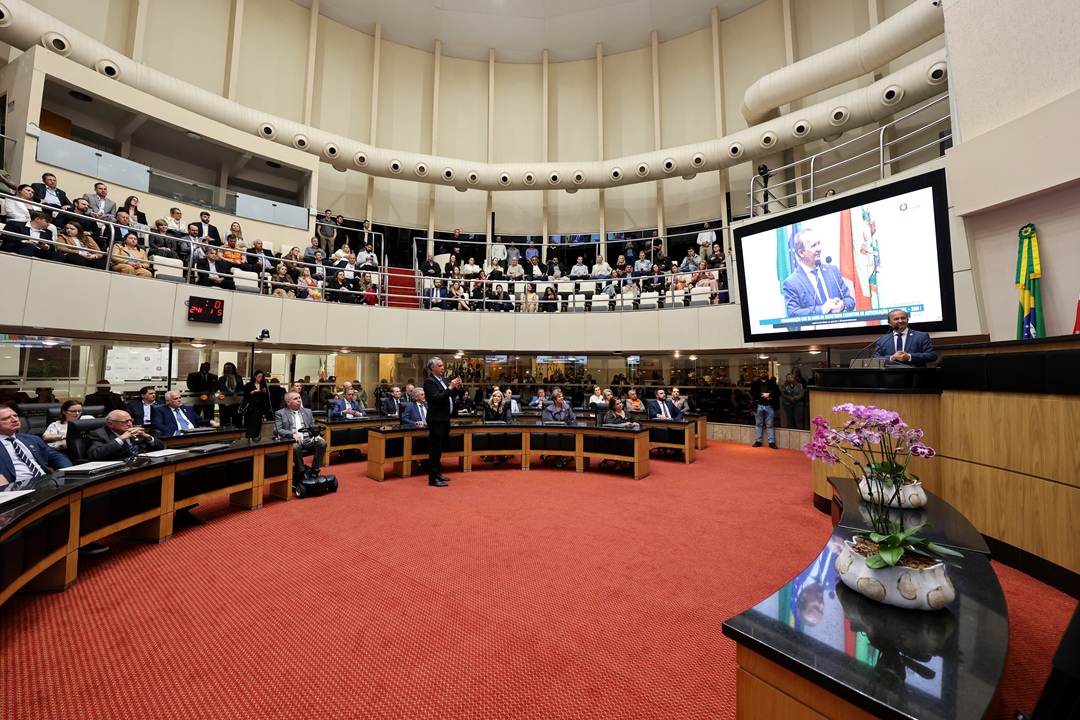 Sessão Solene Especial na ALESC celebra os 50 anos da Secretaria de Articulação Nacional