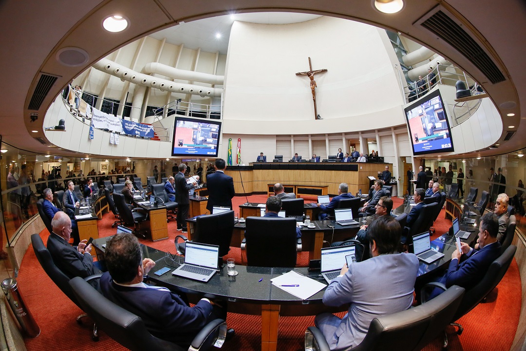 Alesc aprova criação de cadastro estadual para pessoas em situação de rua