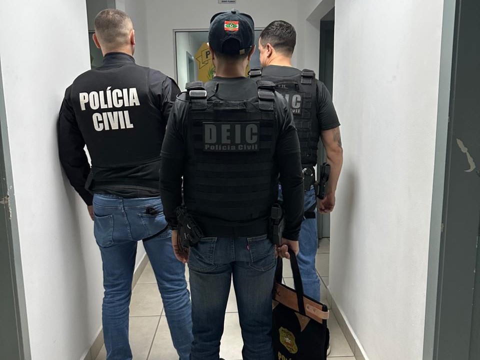 Polícia Civil de SC desarticula esquema de fraude de R$8 milhões em ...