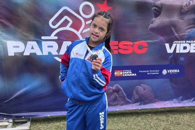 Modelo conquista vice-campeonato estadual em participação inédita no ...